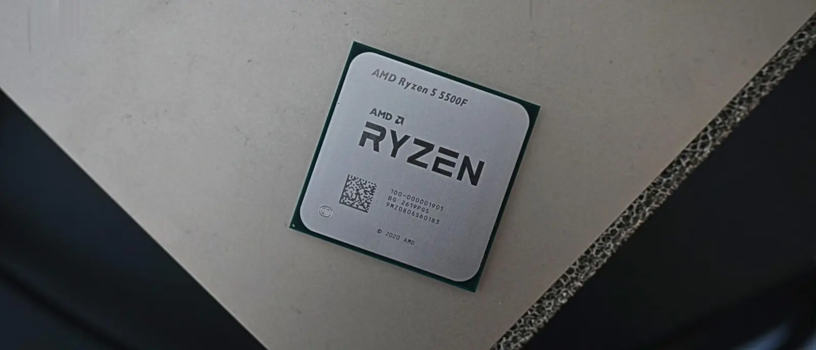 AMD lansează Ryzen 5 5500F: procesorul bugetabil care schimbă regulile jocului