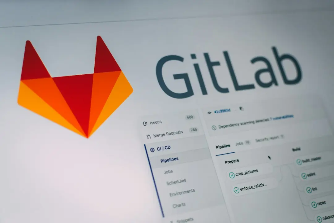 GitLab lansează un patch critic pentru o vulnerabilitate majoră