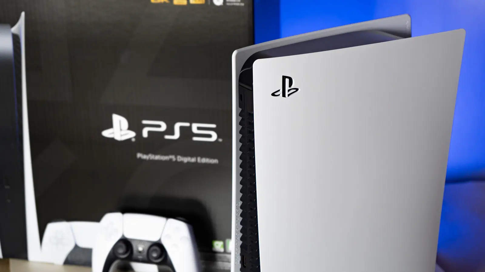 Sony își ia rămas-bine cu discul: PS5 va fi ultima consolă cu unitate optică